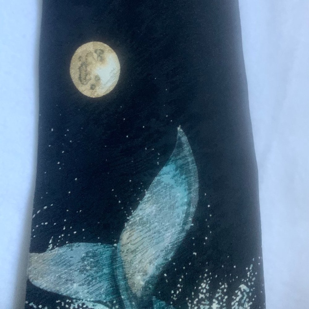 Vintage Wild Kingdom 100% Silk “Humpback Whale Glory” Tie 1998 MARC DENNIS - Picture 2 of 7
